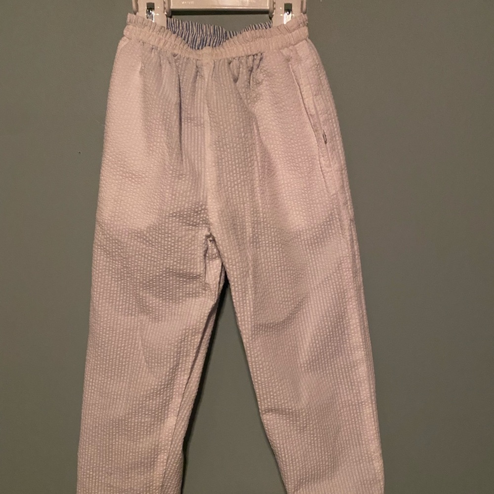 Adorable reversible toddler searsucker pants - Picture 3 of 3